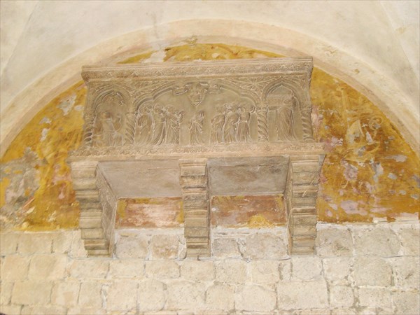060-францисканский монастырь-саркофаг